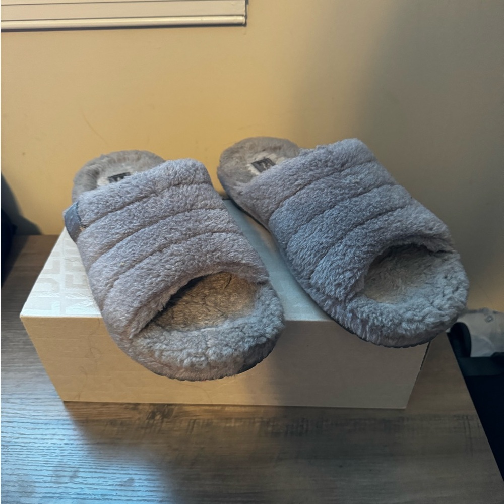 Ugg grey fuzzy slipper size 10